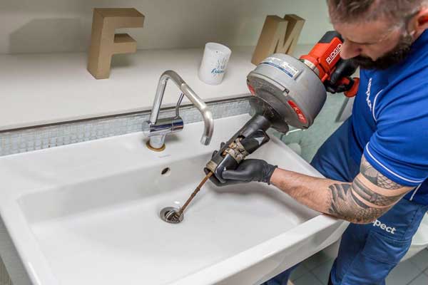 Desentupimento de pia