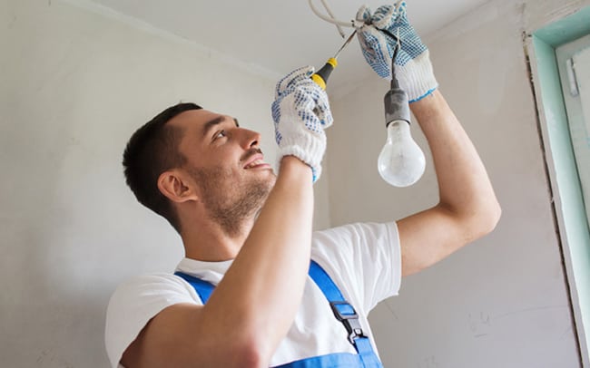 instalação de lâmpadas